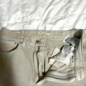 High waisted, wide leg, loose denim Levi’s jeans